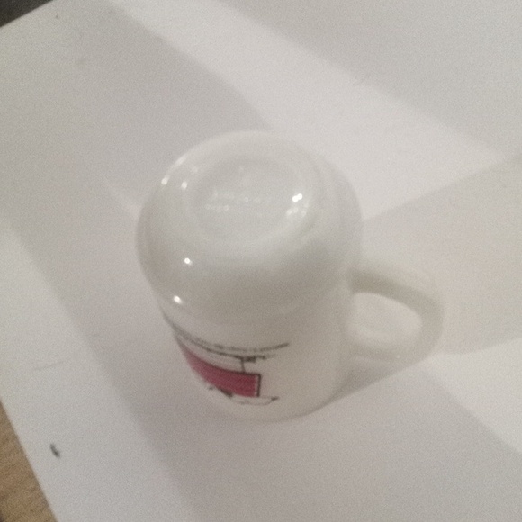 VINTAGE FIRE KING/ ANCHOR HOCKING SNOOPY- " I THINK I'M ALLERGIC TO MORNING" MUG - Picture 8 of 8